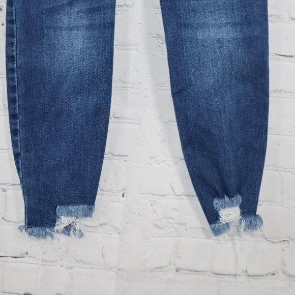 Wax Jean Dark Wash Distressed Skinny Jeans Juniors Size 7/28 - Picture 6 of 8